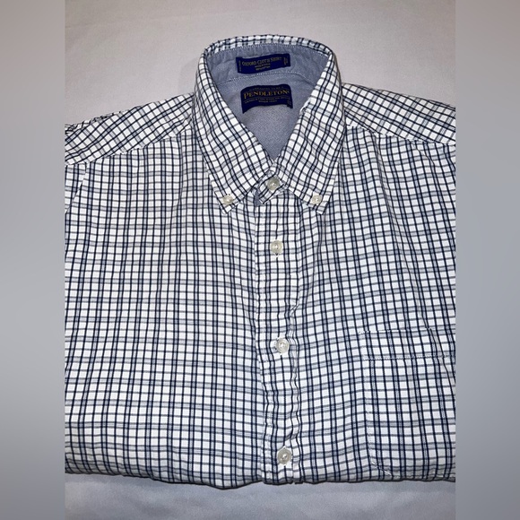 Pendleton Button up long sleeve L - Picture 6 of 8